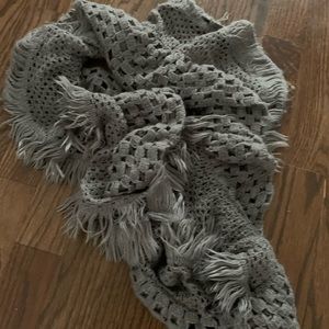 Grey knit scarf